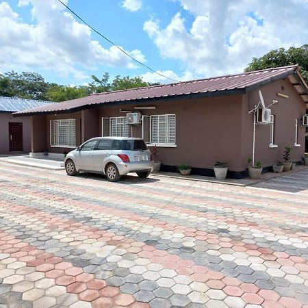 Kasuda Rooms - Cosy Self Contained Rooms Livingstone Exterior photo