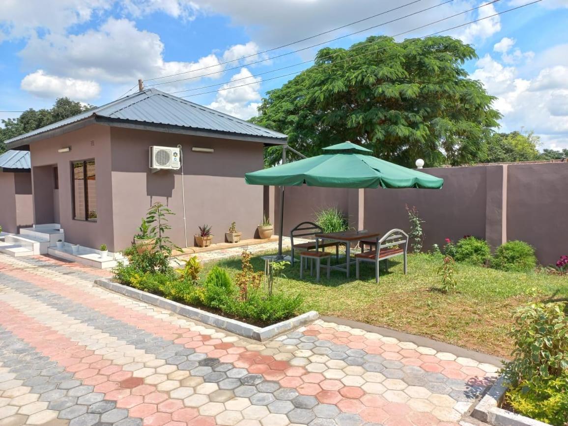 Kasuda Rooms - Cosy Self Contained Rooms Livingstone Exterior photo
