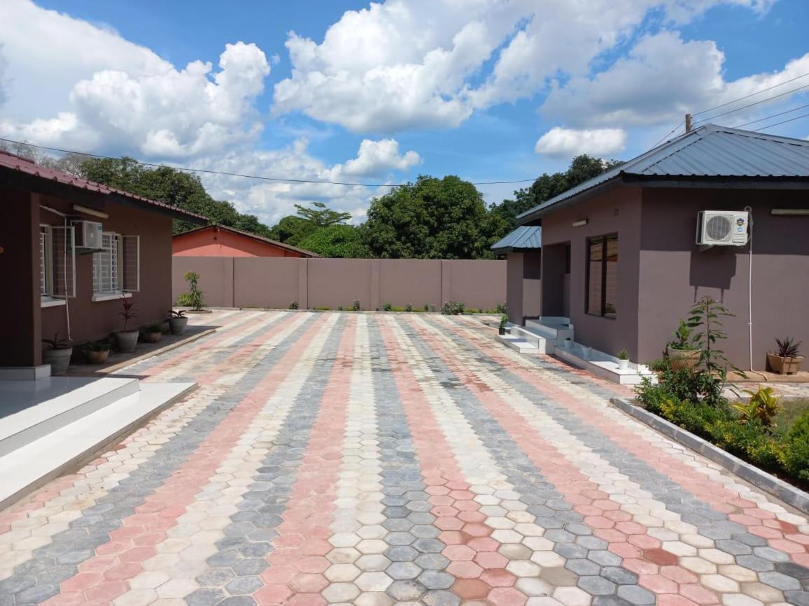 Kasuda Rooms - Cosy Self Contained Rooms Livingstone Exterior photo