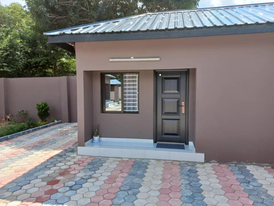 Kasuda Rooms - Cosy Self Contained Rooms Livingstone Exterior photo