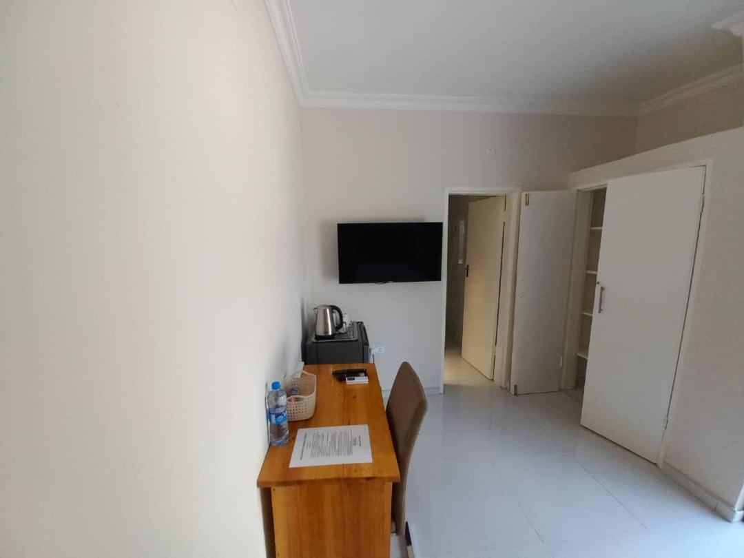 Kasuda Rooms - Cosy Self Contained Rooms Livingstone Exterior photo