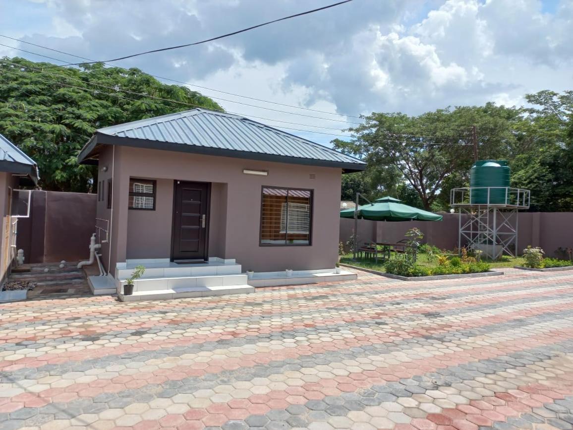 Kasuda Rooms - Cosy Self Contained Rooms Livingstone Exterior photo